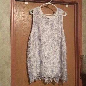 Sleeveless lace tank